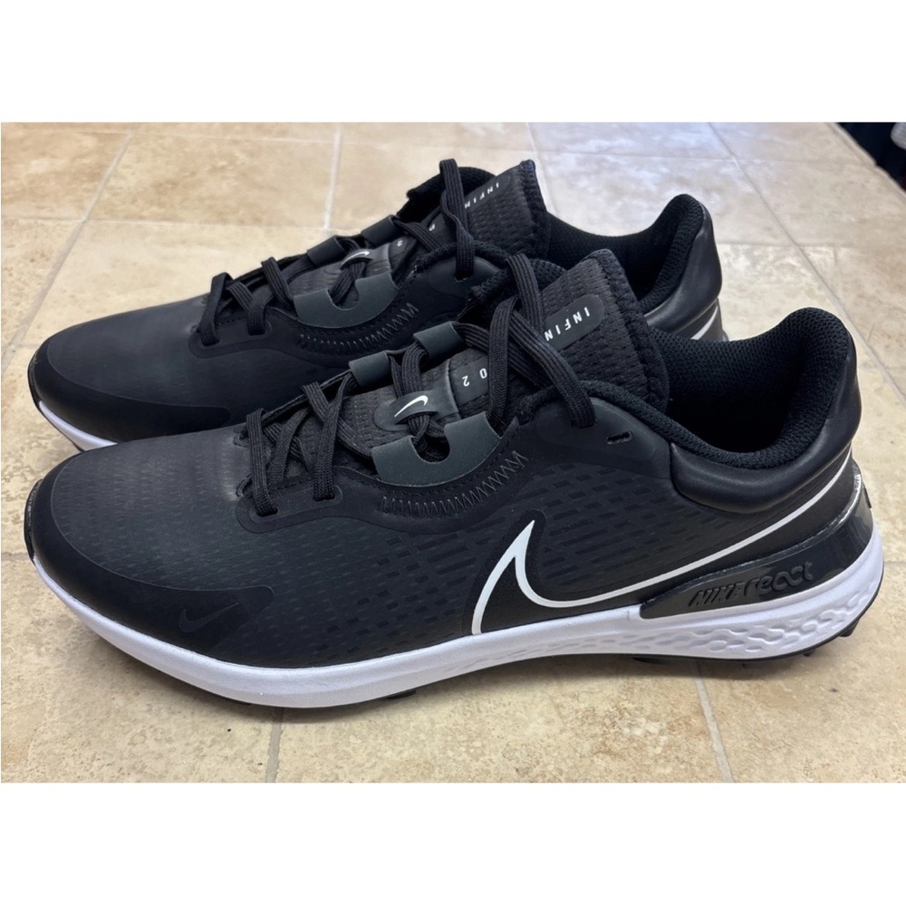 NWT Men’s Nike Infinity Pro 2 Black and White Golf Shoes‎
